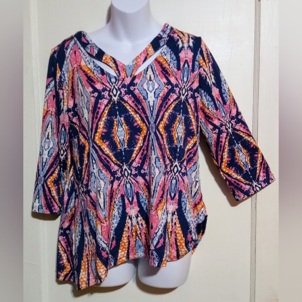 🛍️ BUNDLE ONLY🛍️NEW DIRECTIONS LADIES MULTICOLORED ABSTRACT PRINT TOP